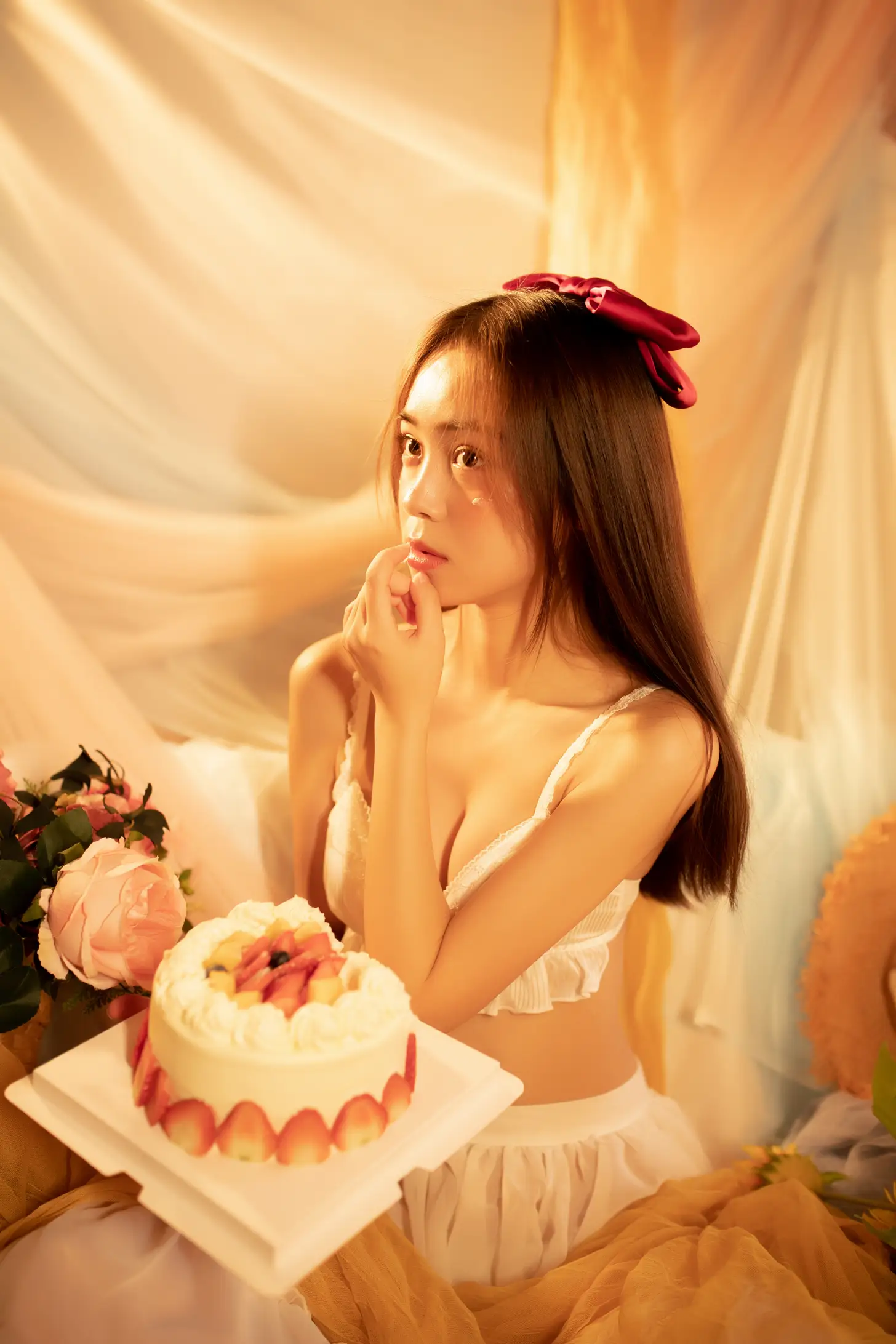 [YITUYU] 2022.08.26 Vol.1792 – Strawberry flavored cake I don't brush birds#[23P]-10